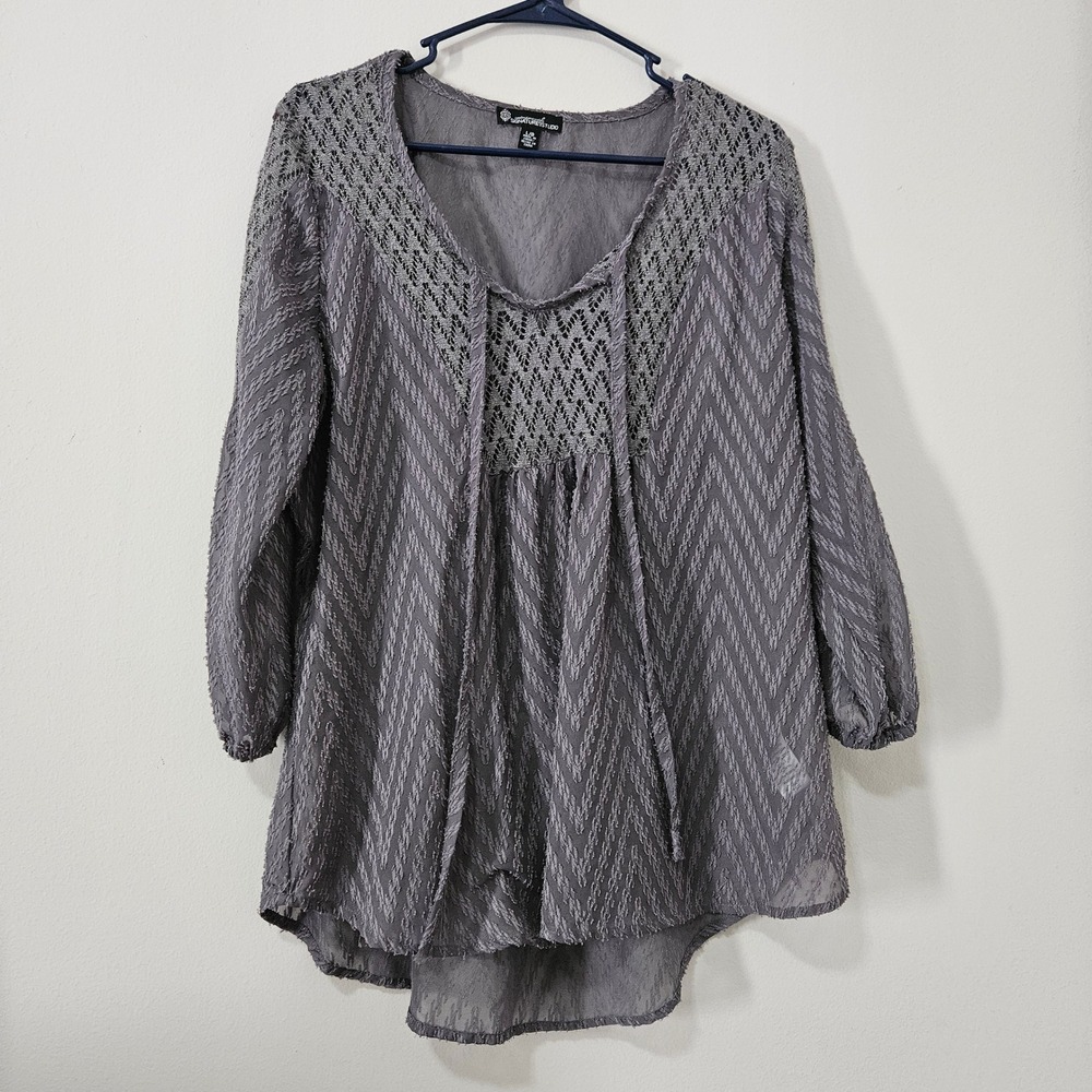 Signature Studio Grey Chevron Crochet Lace V-Neck Blouse Top Large‎ Boho L/G